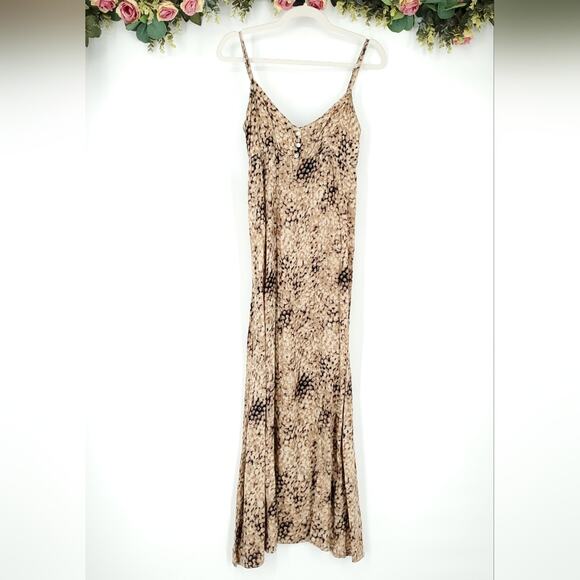 Akualani Tan and Brown Maxi Dress Medium - Picture 1 of 10